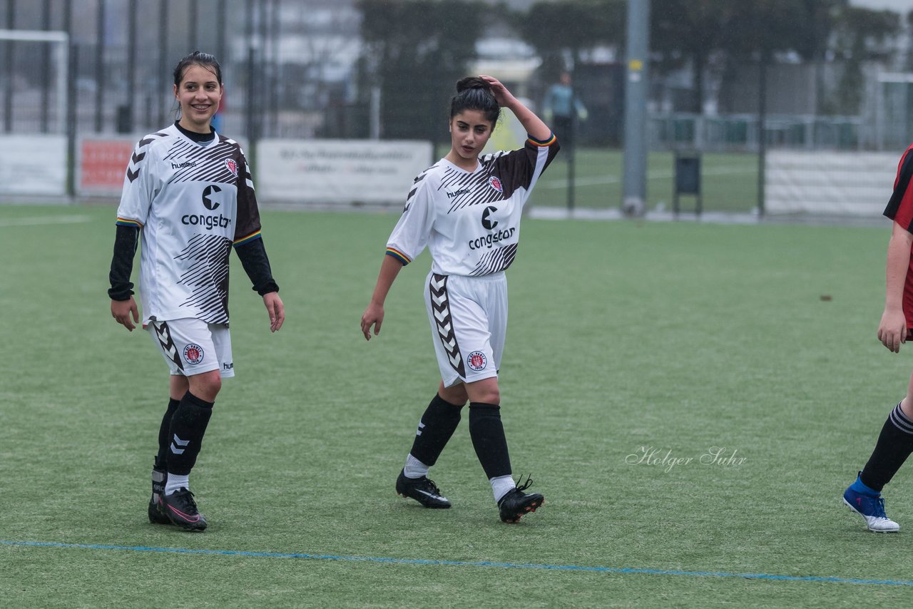 Bild 189 - B-Juniorinnen FC St.Pauli . Braedstrup IF : Ergebnis: 4:1